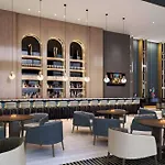 Hotel Hilton Bna Airport Terminal 4*