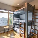 Nashville Townhome With Rooftop Balcony And Game Room!