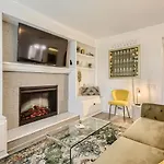 4 Bed, 2 Bedroom Plus Pool, Walk To Downtown And Germantown