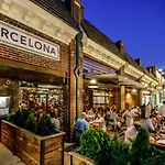 1St Floor & No Steps By Vanderbilt, Belmont & Food