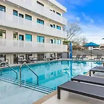 Upscale Cozy Nashville Condo With Pool, Patio, Parking