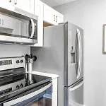 Walk To Downtown Broadway With Pool, Free Parking, And Gym Apartment Nashville