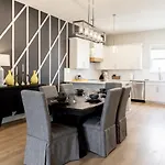 Star Retreat Townhome With Garage 3 Miles To Downtown *