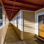 Apartment Walk To Downtown Broadway With Pool, Parking And Patio Nashville