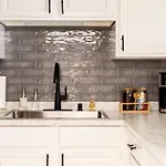 Stylish Downtown With Patio & Free Parking * Nashville