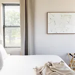 Luxury By Music Row Belmont Vanderbilt Free Parking