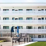 Chic Modern Nashville Condo Pool, Patio, Parking