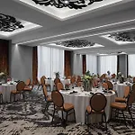 Fraye Curio Collection By Hilton *