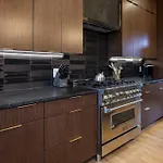 Modern Stunner 5 Min To Dt Hot Tub Rooftop Views