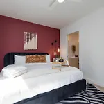 Hyve - Boho Bliss - 3 Bedroom - Located In Sobro