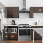 Modern Gulch Getaway With Pool, Parking, And Patio