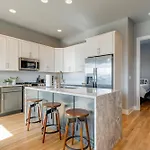 Holiday home - 970 B Youngs Ln Nashville