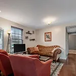 3 Bd 2 Bath Walking Distance To Nations