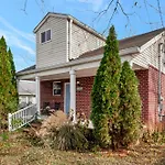 3 Bd 2 Bath Home Walking Distance To Nations