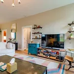 Historic East Nash Sleeps 6 Holiday home Nashville