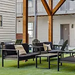Cozysuites Music Row Stylish 2Br-Free Parking 59