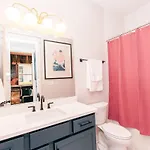 Holiday home Designer Single Family House-rooftop- Hot Tub Nashville