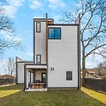 Modern Luxury Rooftop Deck, 3 Mi To Downtown