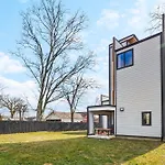 Modern Luxury Rooftop Deck, 3 Mi To Downtown