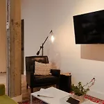 506 Lofts Apartment *