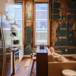 506 Lofts Apartment