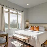 Holiday home - 970 B Youngs Ln *