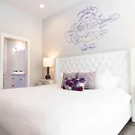 2 Luxe Midtown Homes - Sleeps 24 - Mins To Broadway