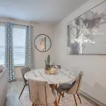 Apartment Stylish Music Getaway 3miles To Dwtwn *