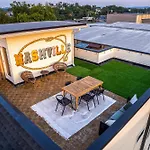 Quadhouse - 4 Luxe Homes - 4 Private Rooftops