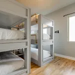 - 970 B Youngs Ln