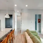 East Nash Lux - 13 Beds & Views * Nashville