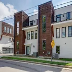 10 Percent Off New Home Downtown Sleeps 8