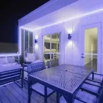Luxury Four-story Home, Rooftop Deck With Views, Pingpong! Sleeps 12!