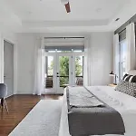 The Maple House - Huge Backyard & Mins To Broadway * Nashville