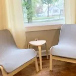 Hangout House Play, Work, And Visit