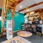 The Disco Den