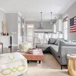 Holiday home Spacious Dog Friendly 3 Bedroom Townhome, Grill, Patio 3 Blocks To Grocer, 5 Mins To 5 Points, 15 Mins To Broadway, 24 Hour Hospitality Team, Perfect For Families *
