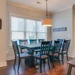 Holiday home Modern 3 King Belmont Retreat With 2 Living Walk To Belmont & Vanderbilt Near Music Row The Gulch & 12th South 2 Miles To Broadway Large Dining Table Smart Tvs Parking 24 Hr Hospitality *