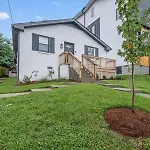 Apartment The Blue - 4 Beds And 7 Mins To Broadway! *
