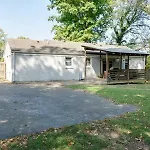 1-story Home, Fenced Yard, Grill, Firepit, Parking, Sleeps 10, Pet-friendly, Smart Tvs, 10 Mins To Nissan Stadium & Five Points, Cozy Bedrooms, Outdoor Fun, Perfect For Families & Groups Holiday home *