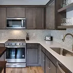 Stylish East Nash Townhouse, Walk To Favorite Eats, Cozy Den, Workspace, Smart Tvs And Fast Wifi, Full Kitchen, Garage And 24 Hr Hospitality, Near Mas Tacos, Rosepepper And Five Points, 10 Min To Broadway Holiday home Nashville