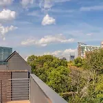 Modern 3br With Garage, Rooftop, Hot Neighborhood 10 Mins To Broadway, 24 Hour Hospitality Team, Perfect For Groups Holiday home Nashville