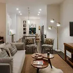 Modern 3br With Garage, Rooftop, Hot Neighborhood 10 Mins To Broadway, 24 Hour Hospitality Team, Perfect For Groups * Nashville