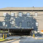 Comfy 1br With King Bed And Optional Parking Near Gulch & Midtown Walk To The Parthenon * Nashville