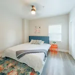 Apartment Comfy 1br With King Bed And Optional Parking Near Gulch & Midtown Walk To The Parthenon