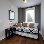 Holiday home Weho Home, Geodis Park, Mini-golf, Arcade, 10min To Downtown! Sleeps 10! *