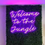 Weho Home, Geodis Park, Mini-golf, Arcade, 10min To Downtown! Sleeps 10! Holiday home