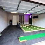Holiday home Weho Home, Geodis Park, Mini-golf, Arcade, 10min To Downtown! Sleeps 10! Nashville