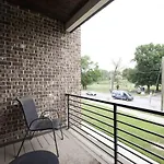 Holiday home Weho Home, Geodis Park, Mini-golf, Arcade, 10min To Downtown! Sleeps 10! *