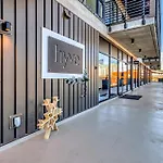 Life Of The Party, Unit #418